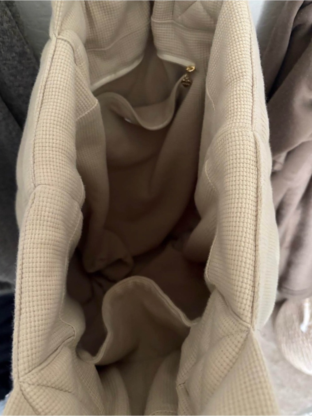 My Mum Made It Cream Quilted Tote Bag - Picture 5 of 9
